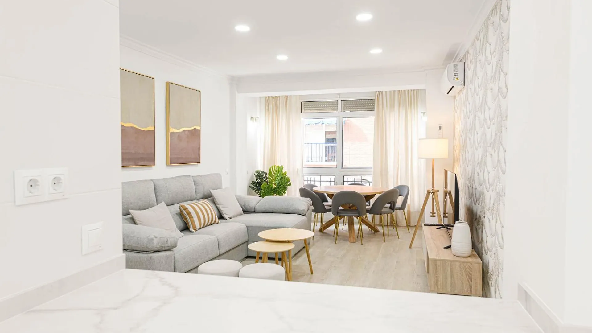 Lovely Diego Vergara City Center Malaga Apartment